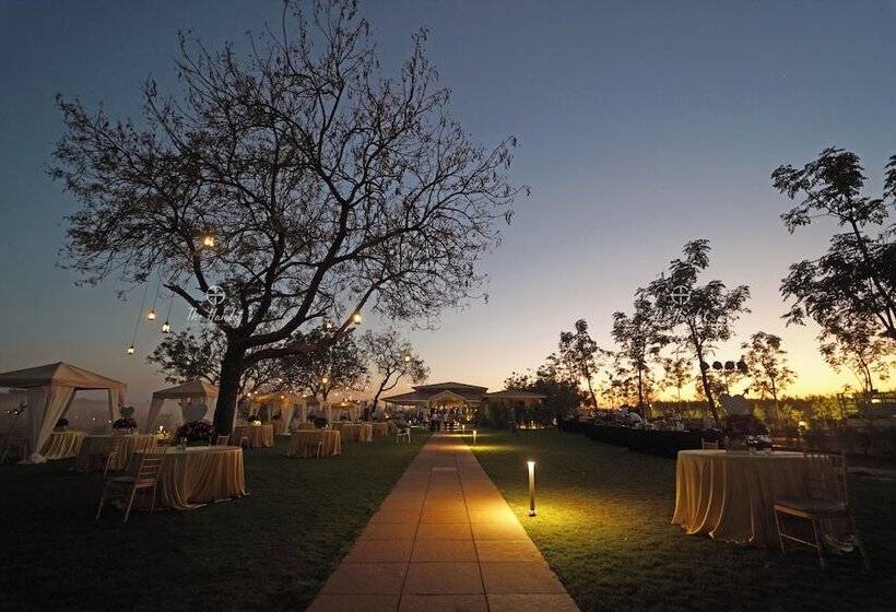 Курорт The Hamlet