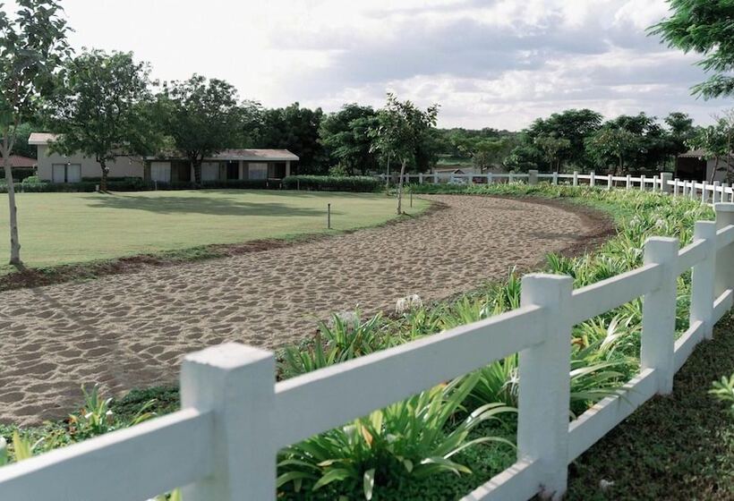 Курорт The Hamlet