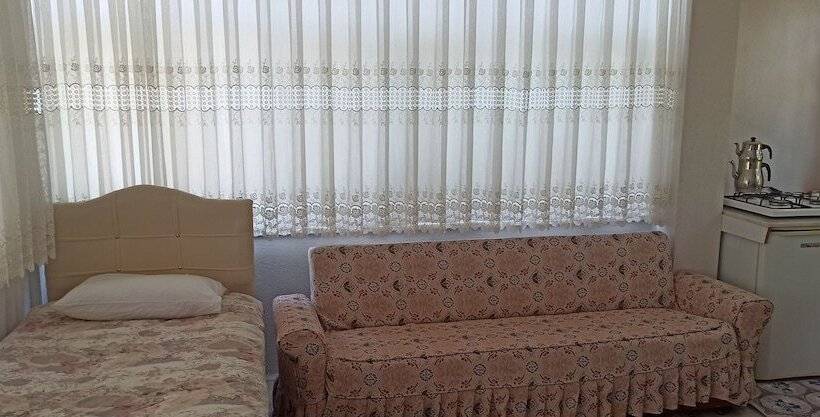 Salda Gölü Kumsalda Apart Pansiyon