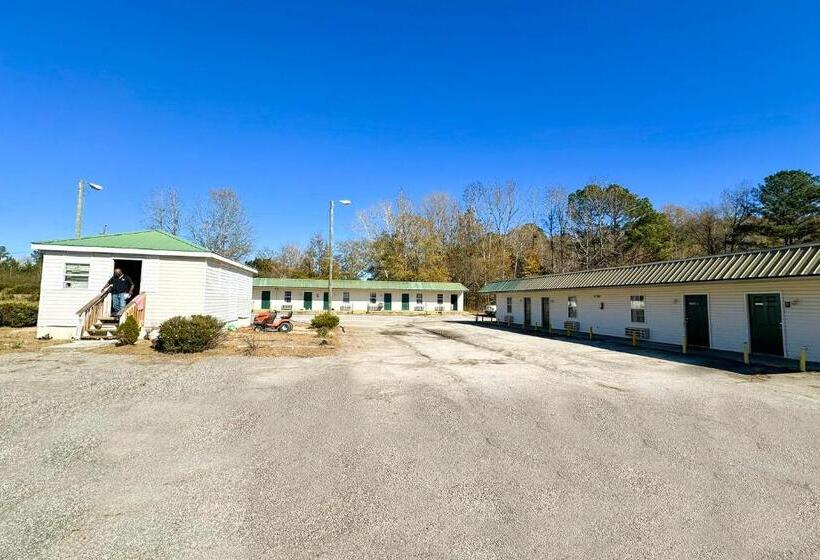 Sparta Seven Motel By Oyo Near Milledgeville