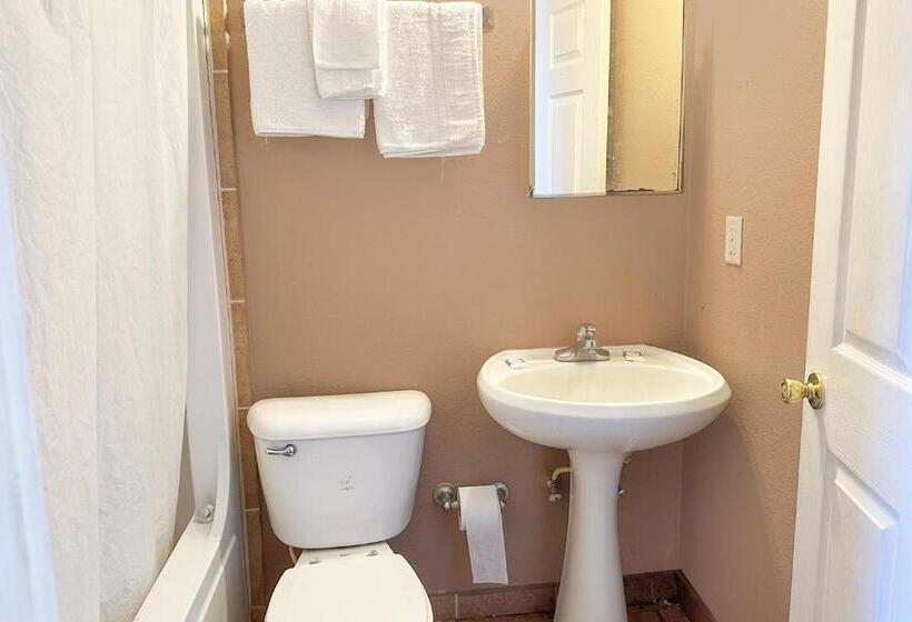 Sparta Seven Motel By Oyo Near Milledgeville