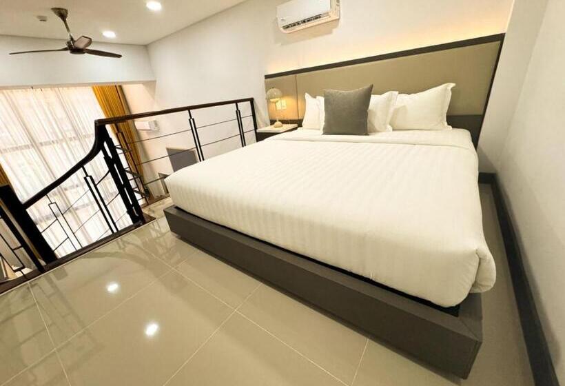 Subic Riviera Hotel & Residences