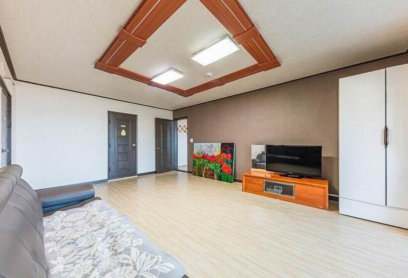 Yangyang Silver Sea Pension