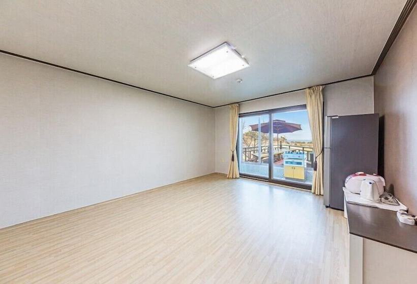 Yangyang Silver Sea Pension