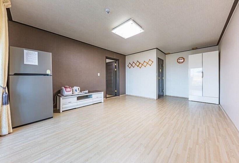 Yangyang Silver Sea Pension