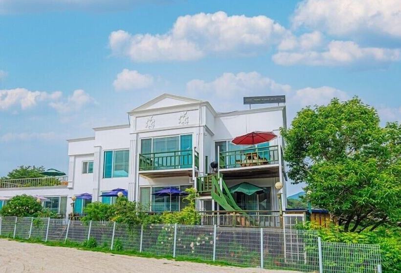 Yangyang Silver Sea Pension