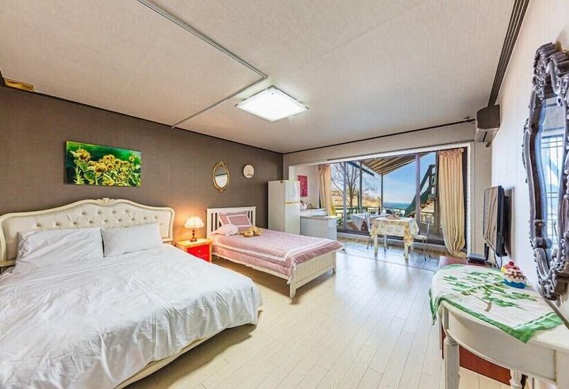 Yangyang Silver Sea Pension