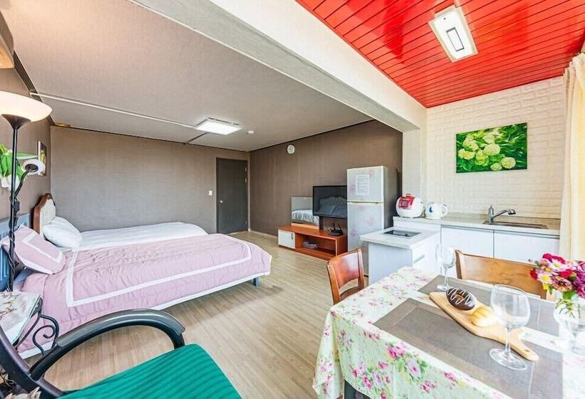 Yangyang Silver Sea Pension