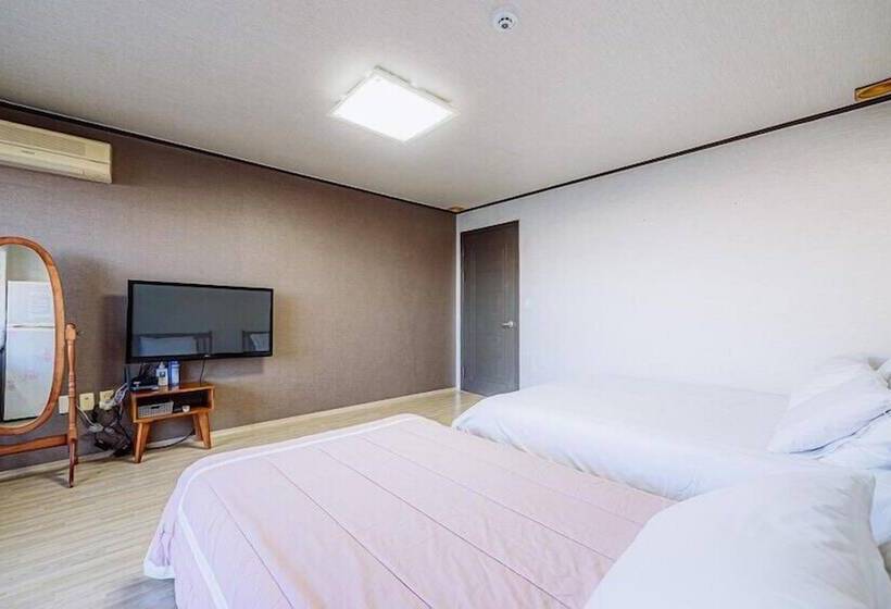 Yangyang Silver Sea Pension