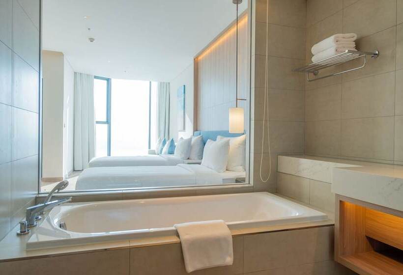 A La Carte Ha Long Bay Residence