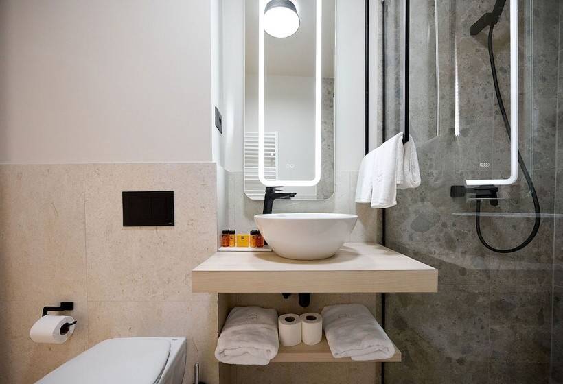 Alezzi Infinity Resort & Spa