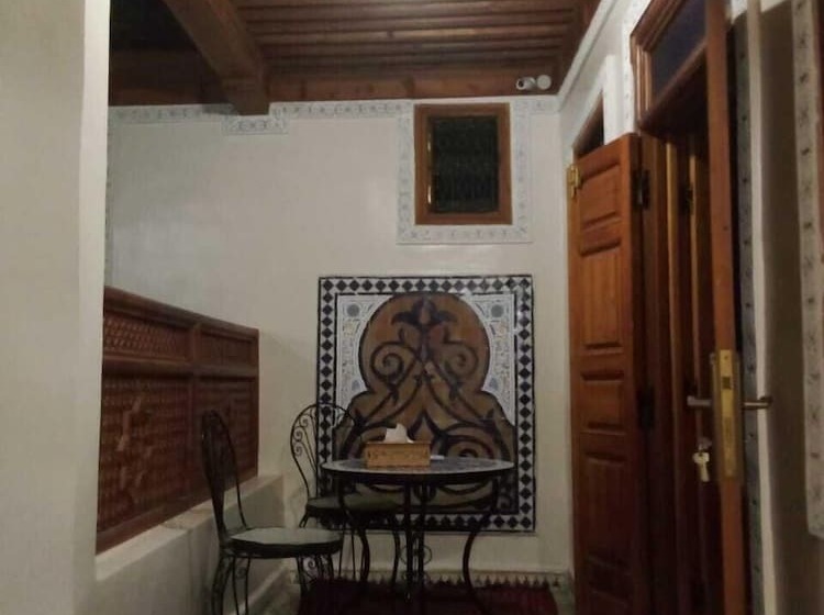 住宿加早餐  Famille Fahym