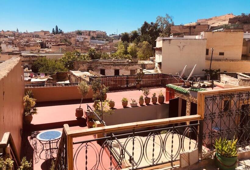 住宿加早餐  Famille Fahym