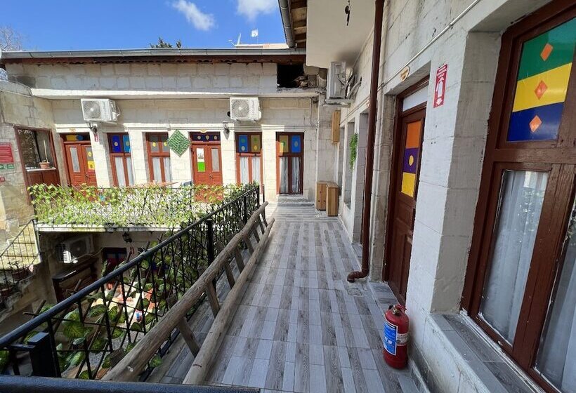 تختخواب و صبحانه Gökhan Bey Konağı