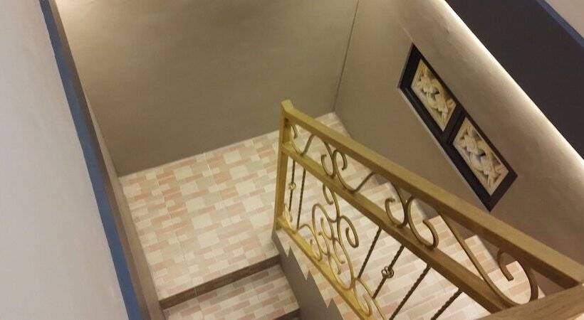 ベッドアンドブレックファースト Halfway House