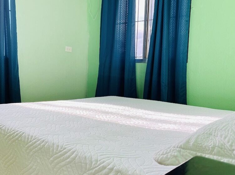 ベッドアンドブレックファースト Miravalles Volcano House