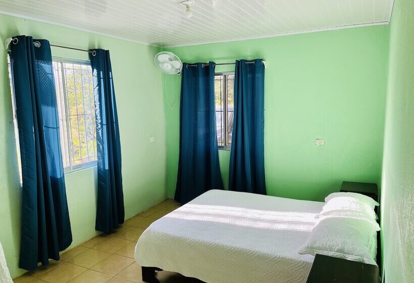 ベッドアンドブレックファースト Miravalles Volcano House