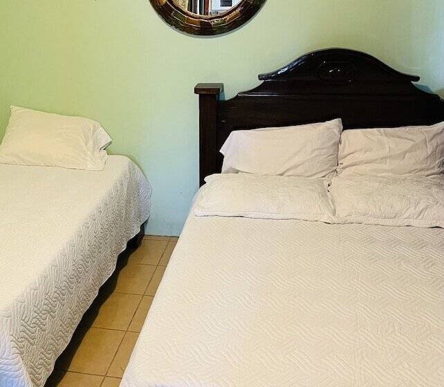 ベッドアンドブレックファースト Miravalles Volcano House