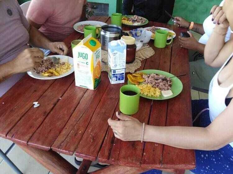 ベッドアンドブレックファースト Miravalles Volcano House