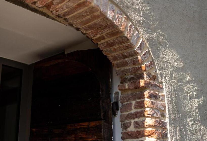 مبيت وإفطار R&b Al Lago