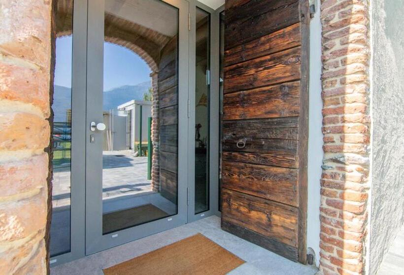 مبيت وإفطار R&b Al Lago