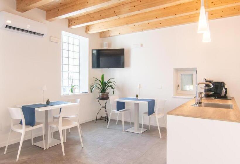 مبيت وإفطار R&b Al Lago