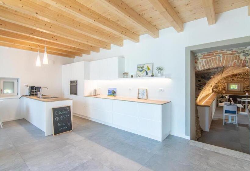 مبيت وإفطار R&b Al Lago