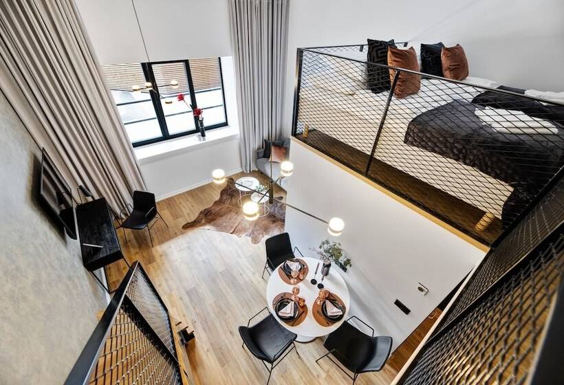 Bob W Duo Lofts