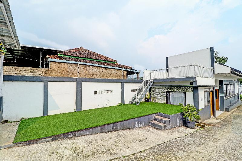 Capital O 91466 Hotel Neu Backpacker Tf Syariah