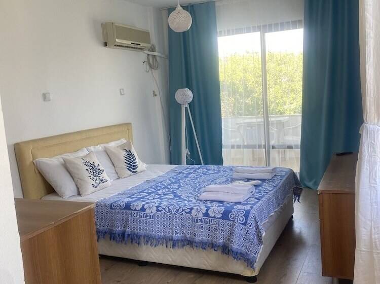 Deniz Kızı Otel çeşme