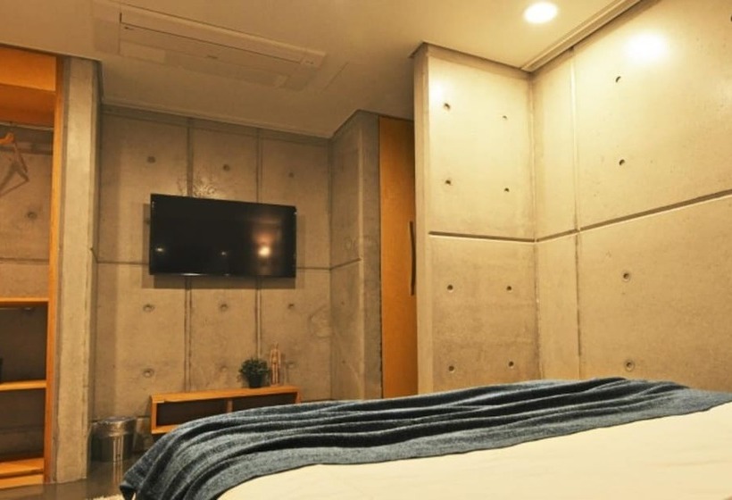 Gangneung Le Chatree Pension