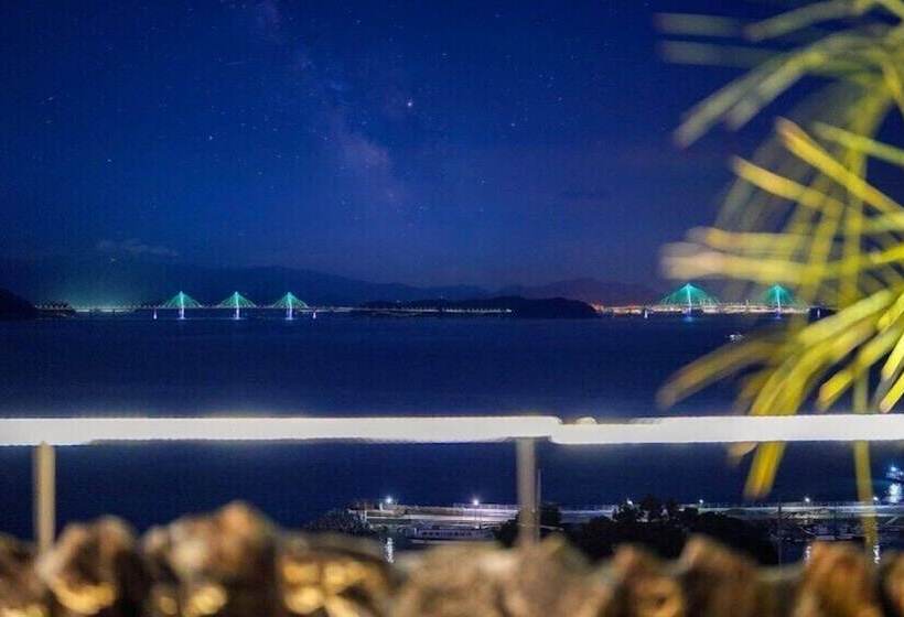 Groove In Cafe Pension