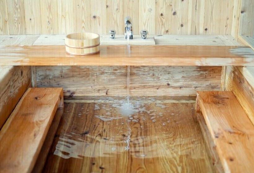 Groove In Cafe Pension