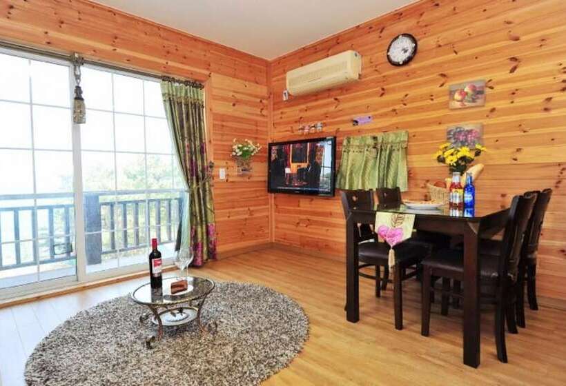 Gyeongju Ocean Tour Pension