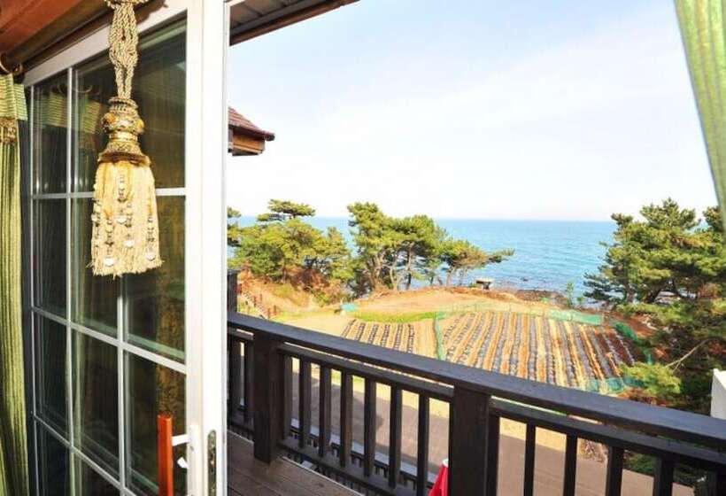 Gyeongju Ocean Tour Pension