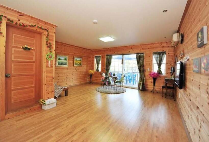 Gyeongju Ocean Tour Pension
