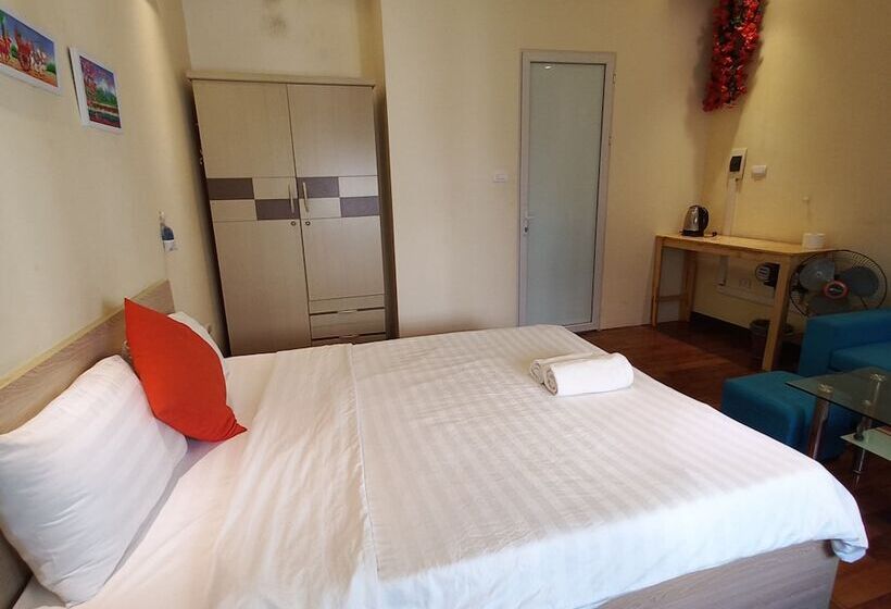 مسافرخانه Hanowood Homestay