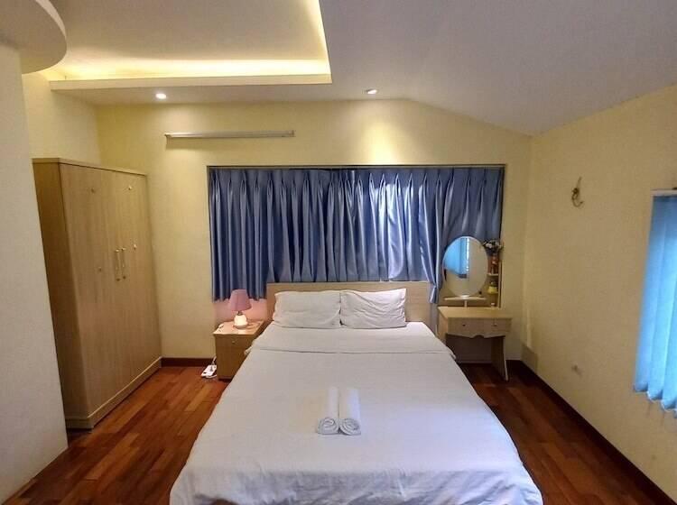 مسافرخانه Hanowood Homestay