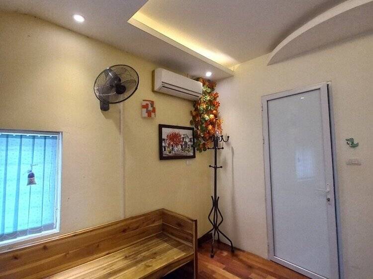 مسافرخانه Hanowood Homestay