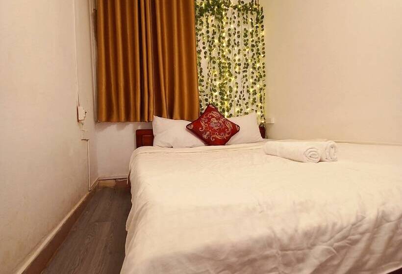 مسافرخانه Hanowood Homestay