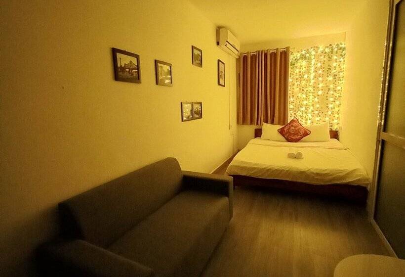 مسافرخانه Hanowood Homestay