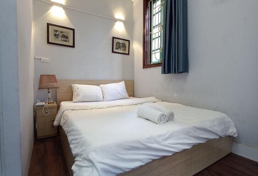 مسافرخانه Hanowood Homestay