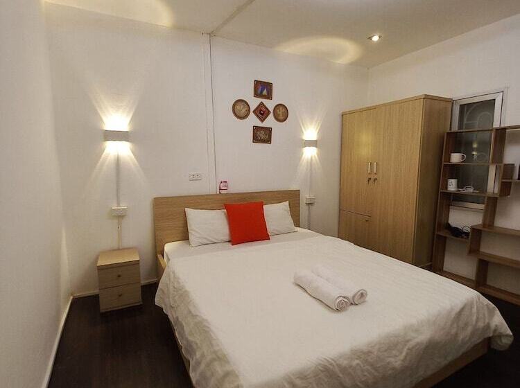 مسافرخانه Hanowood Homestay