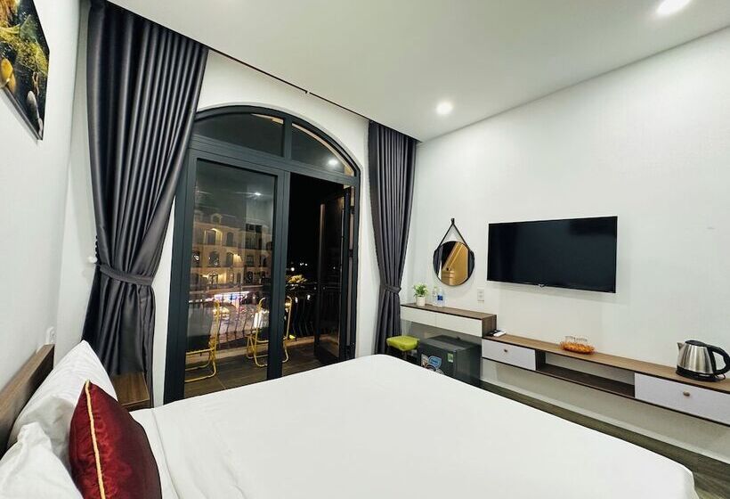 مسافرخانه Legend Phu Quoc