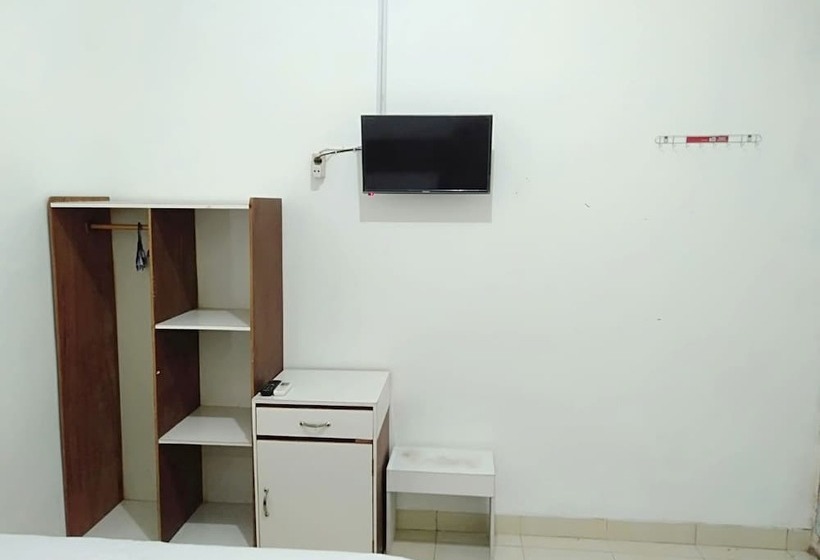 בית מלון כפרי Al-razzaq Guest House By Oyo