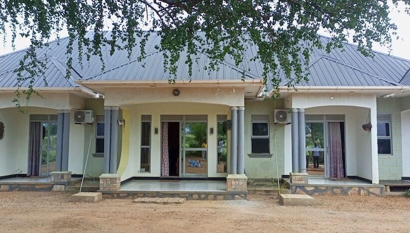 هتل Albertine Rock