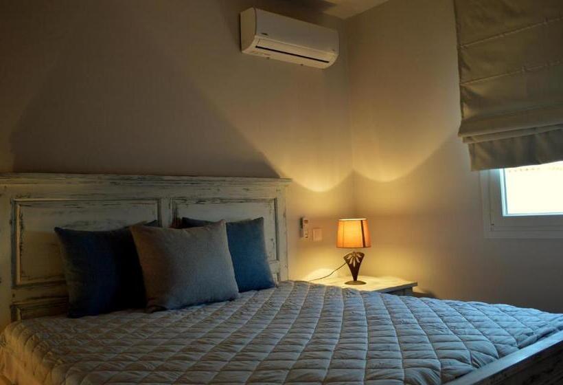 ホテル Ammos Luxury Suites