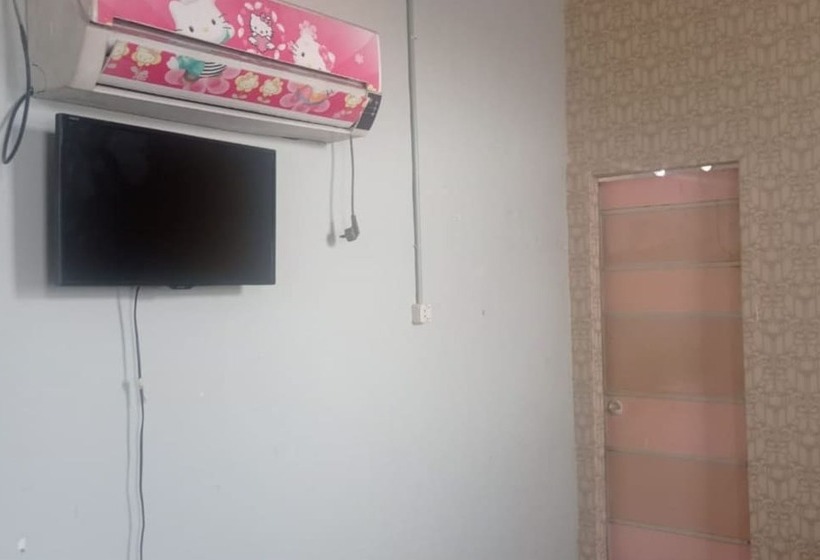 호텔 Andesta Guest House Syariah By Oyo