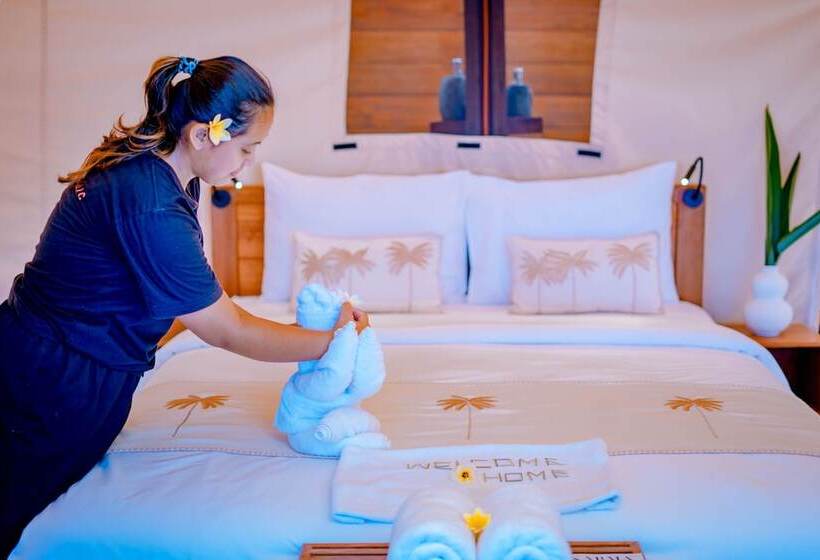 ホテル Bali Cliff Glamping