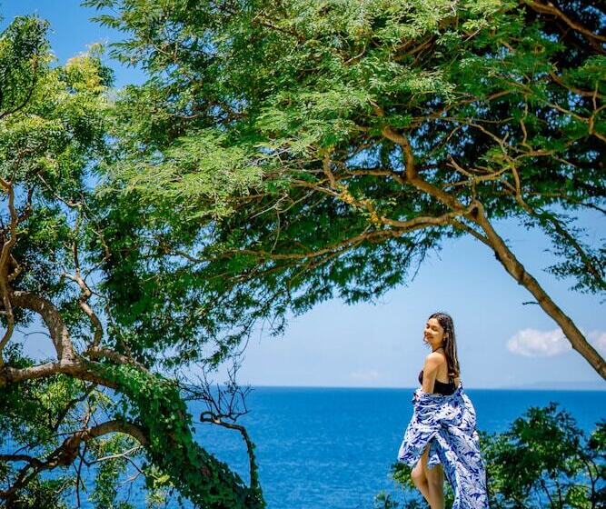 בית מלון כפרי Bali Cliff Glamping